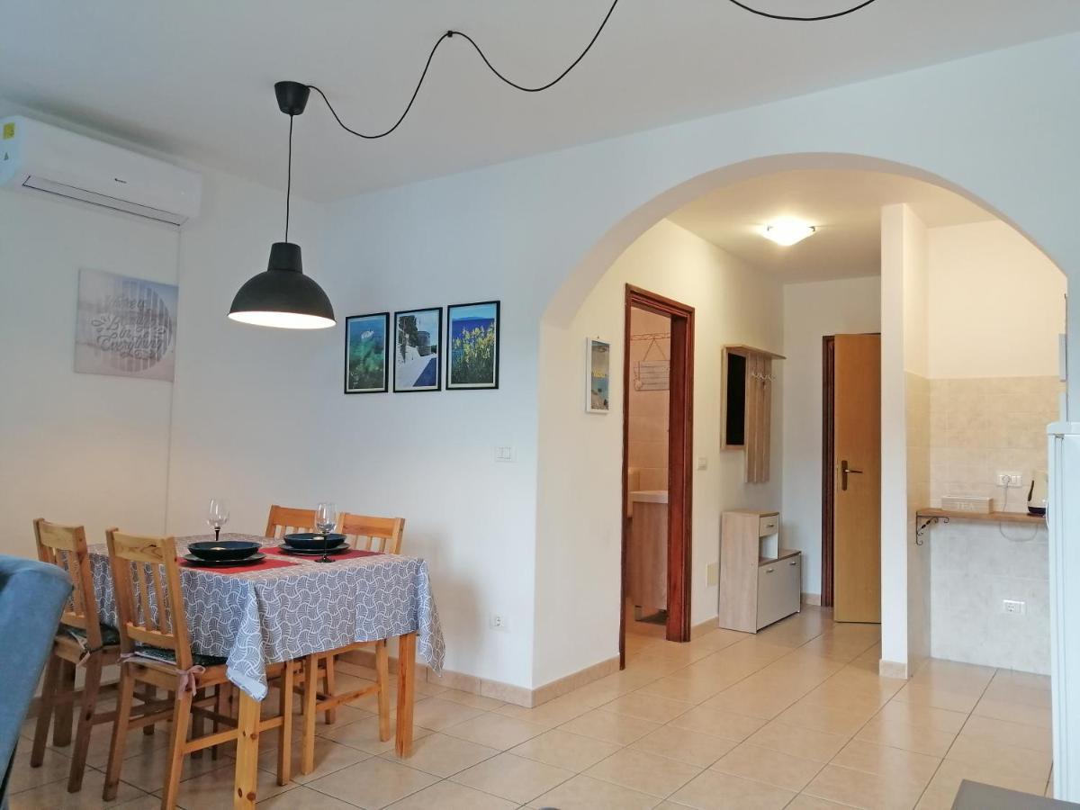 Apartment Layla - Intermezzo With Sea View In Center Of Rabac Eksteriør bilde